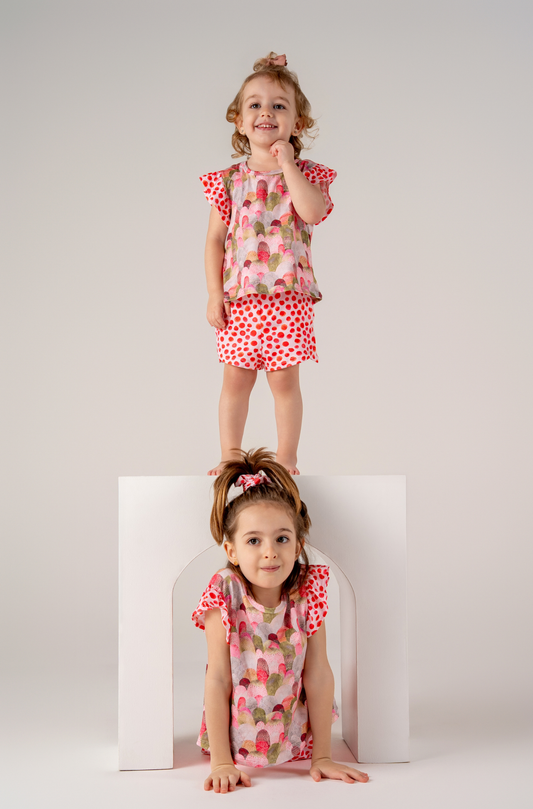 Conjunto Infantil Blusinha com Babado e Short Aquarela de Verão
