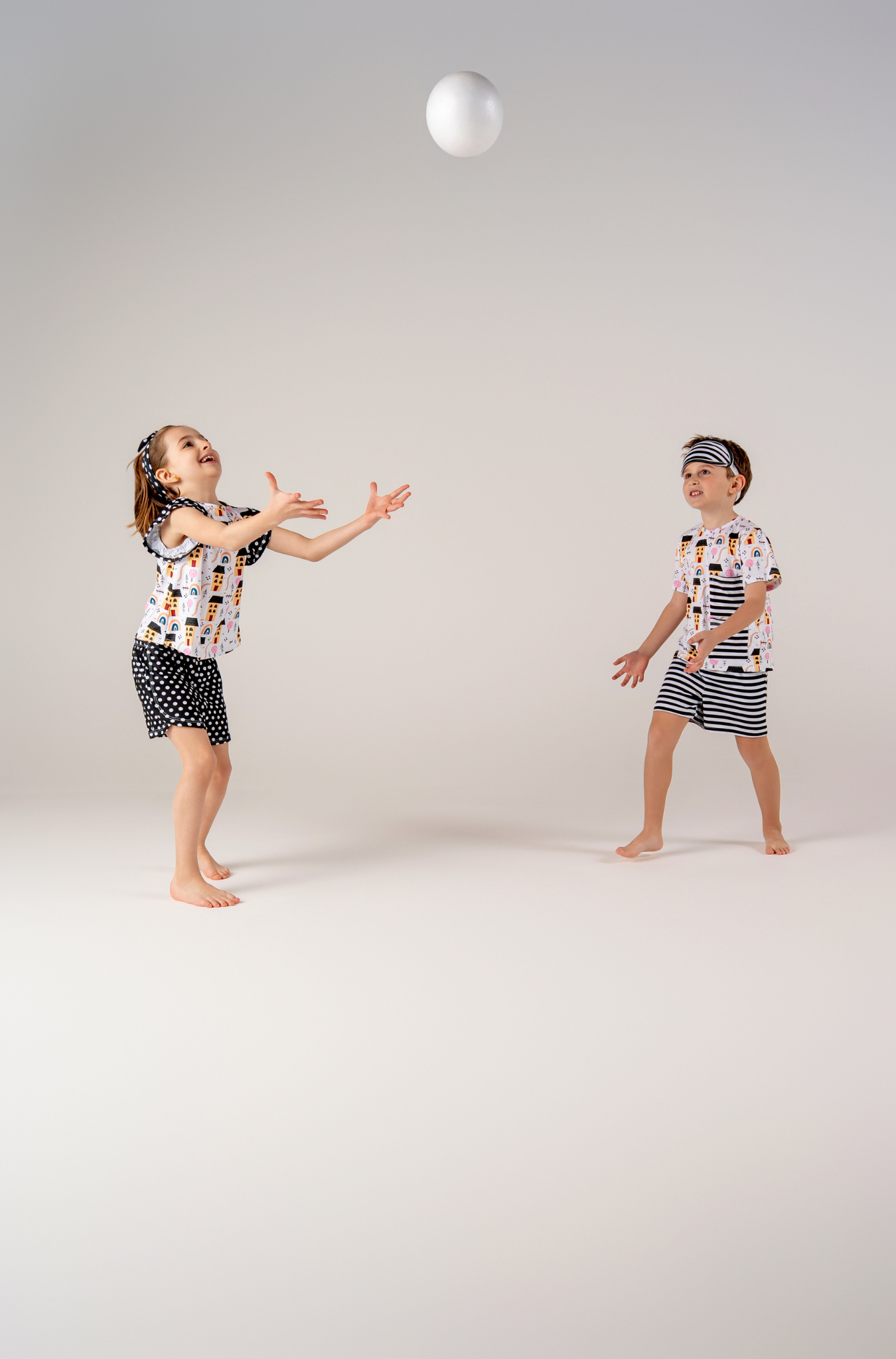 Conjunto Infantil Blusinha com Babado e Short Rua de Verão